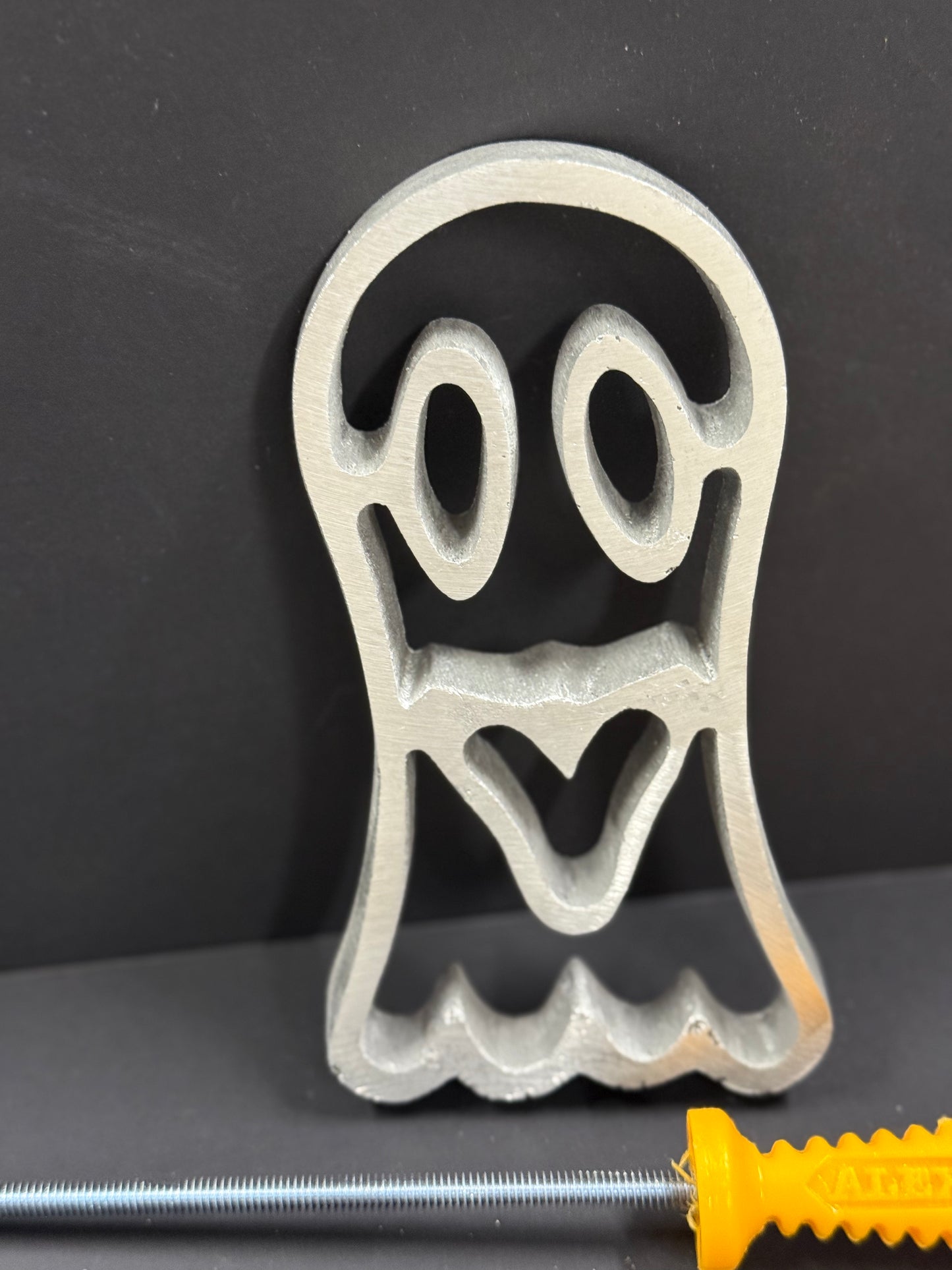 Molde Fantasma #1 Halloween – Aluminio con Mango de Plástico Desmontable